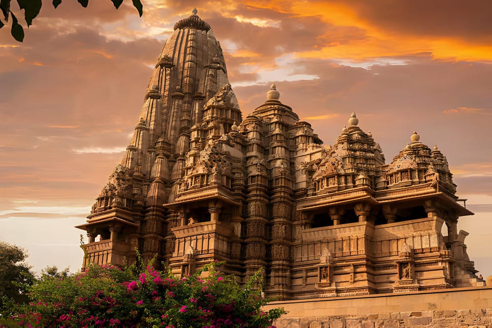 Golden Triangle Tour with Orchha & Khajuraho