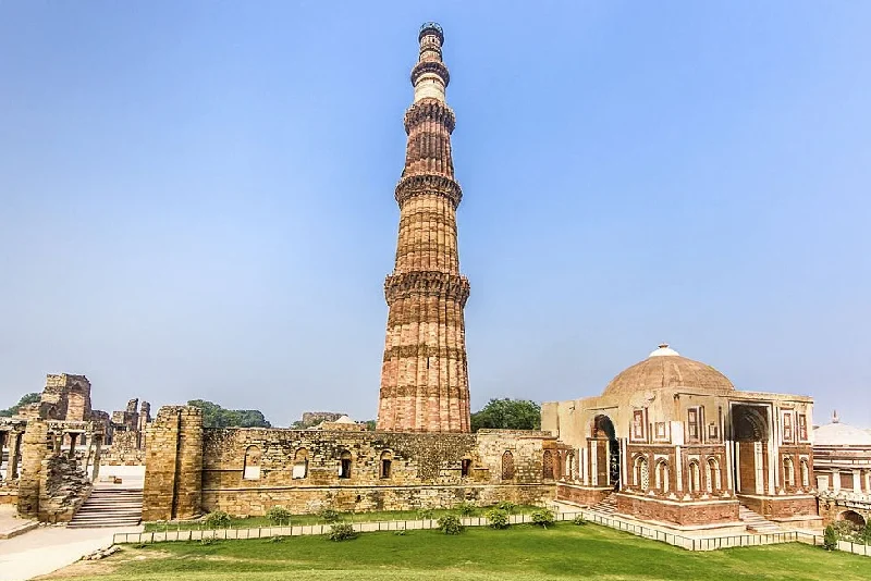 qutum minar