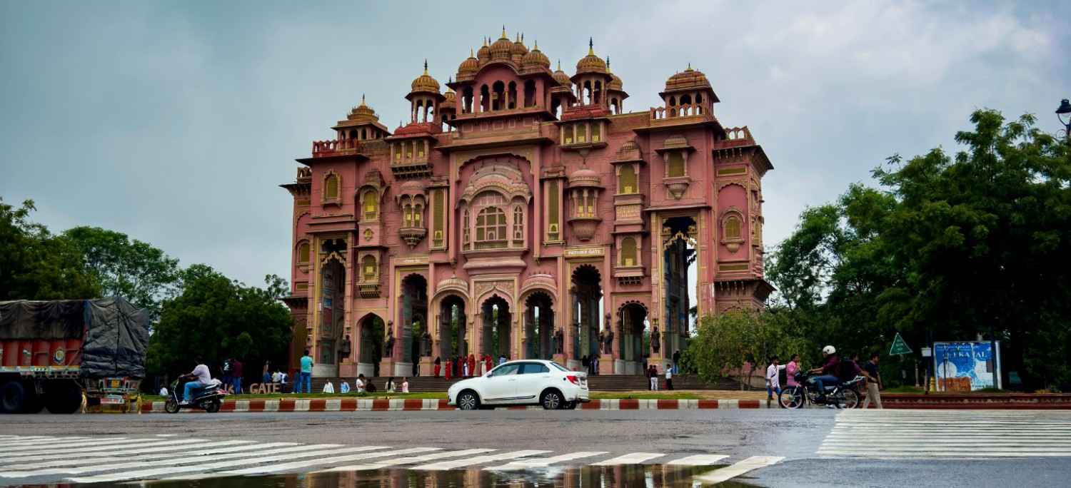 patrika Gate