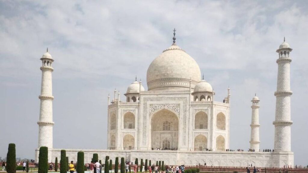 Taj-Mahal Agra